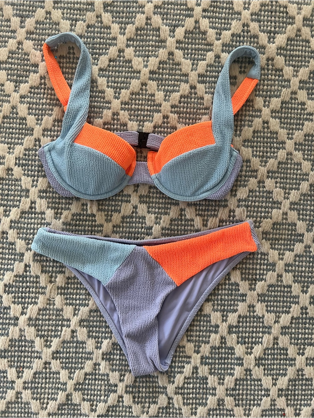 Vetchy Laguna bikini - Picture 1 of 3